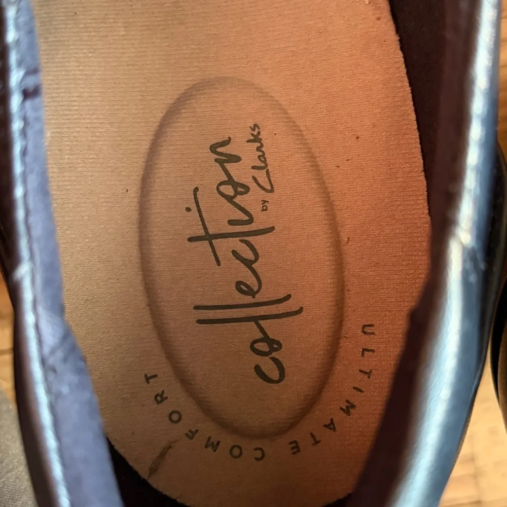 Clarks Women's Navy Emslie Warren Zipper Ankle Boot - Picture 9 of 13